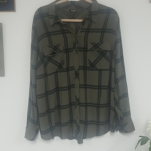 a.n.a Tops - a.n.a Button Down Shirt Size 3X